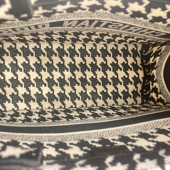 CHRISTIAN DIOR Canvas Macro Houndstooth Embroidered Medium Book Tote Black White - Picture 4 of 7
